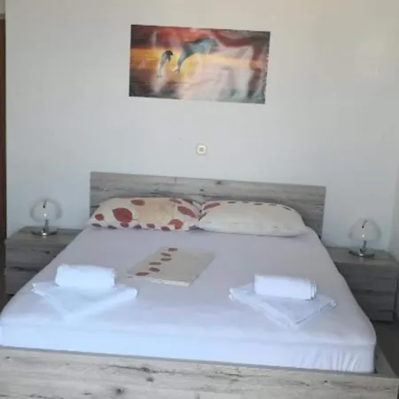 One-bedroom With Terrace With Sea View Apartment *