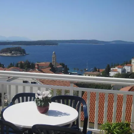 One-bedroom With Terrace With Sea View Apartment *