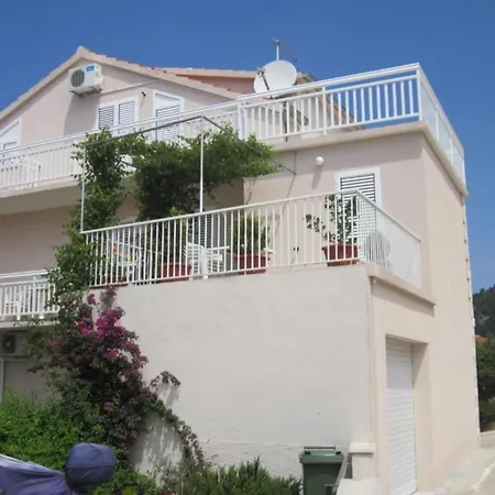 One-bedroom With Terrace With Sea View Apartment